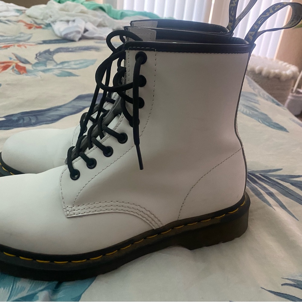 Dr Marten Boots